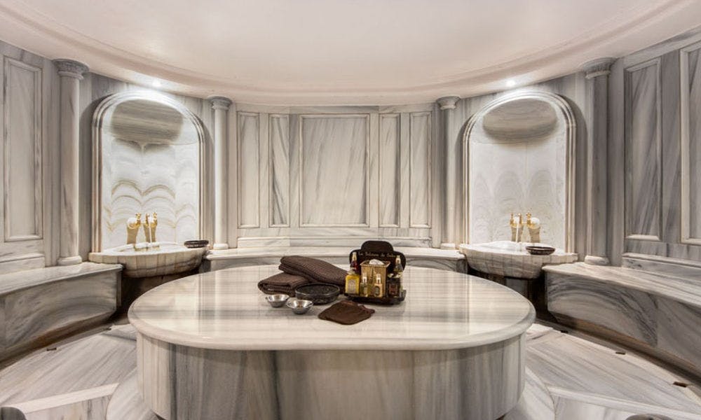 Billion Dollar Babe preview