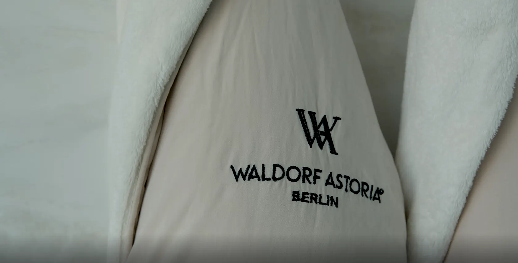Waldorf Astoria Berlin Bathrobe preview