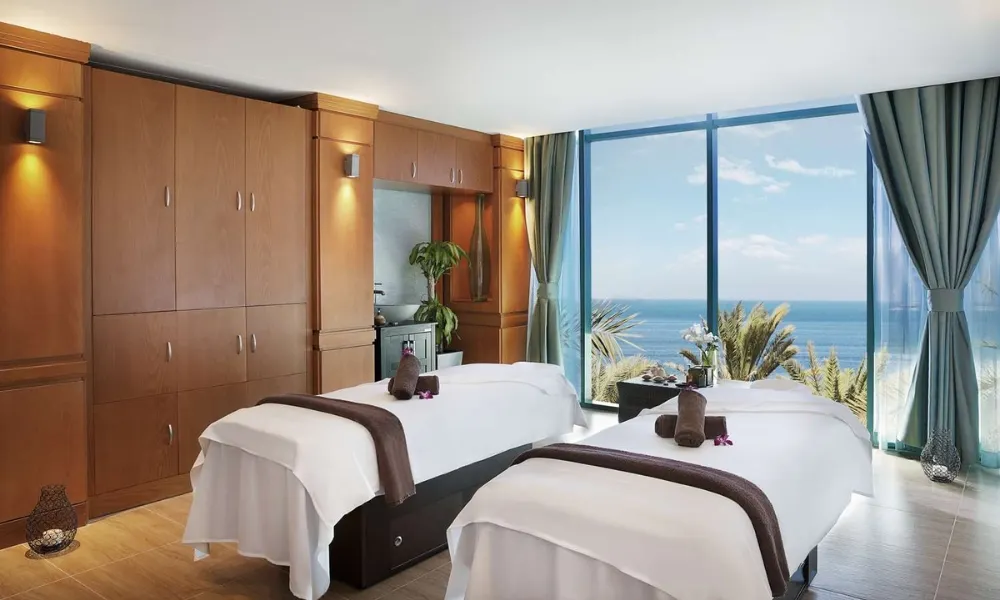 Couples 80min Massage with Pool/Beach Access preview