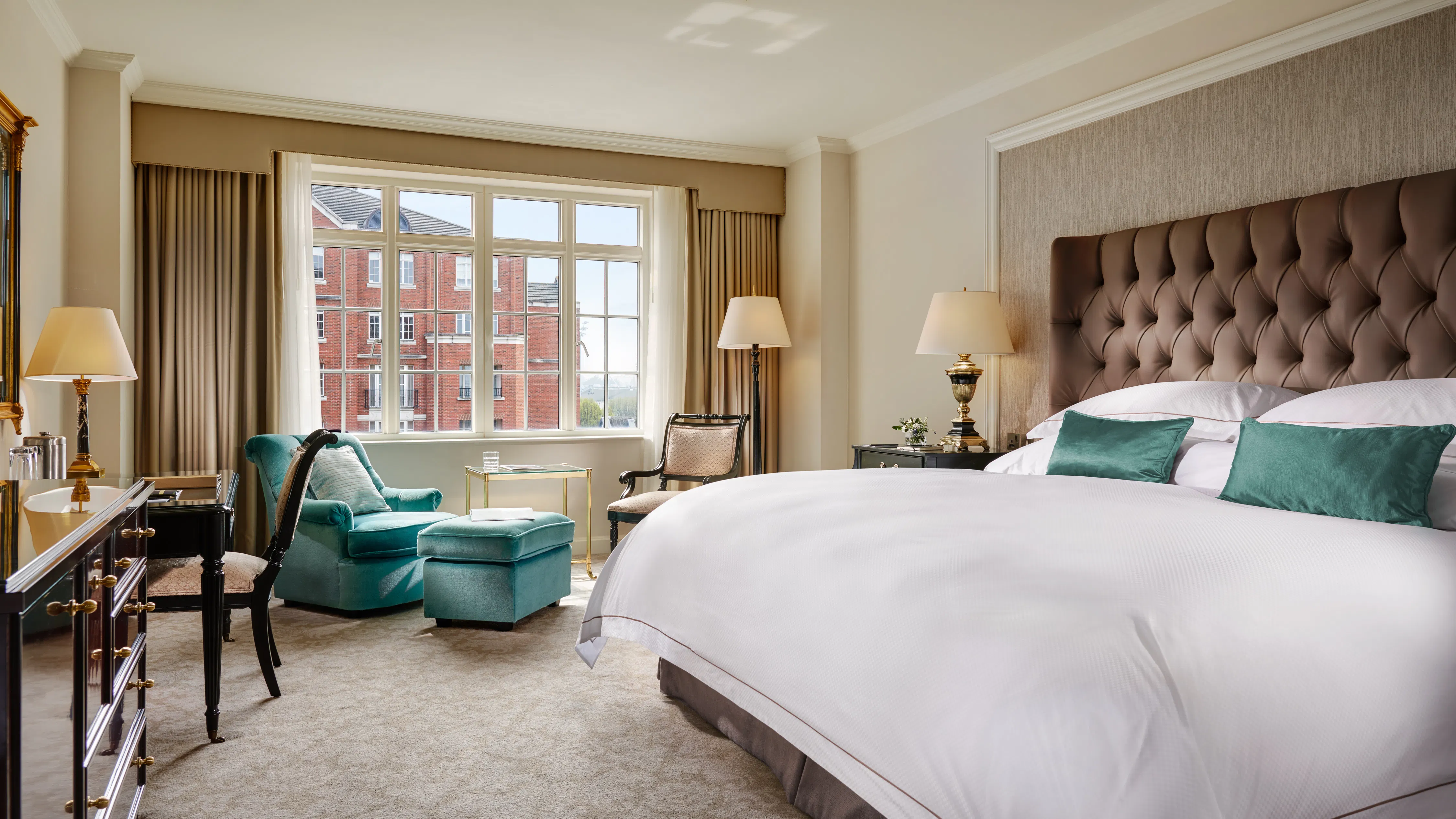 Luxurious Overnight Stay with Breakfast preview