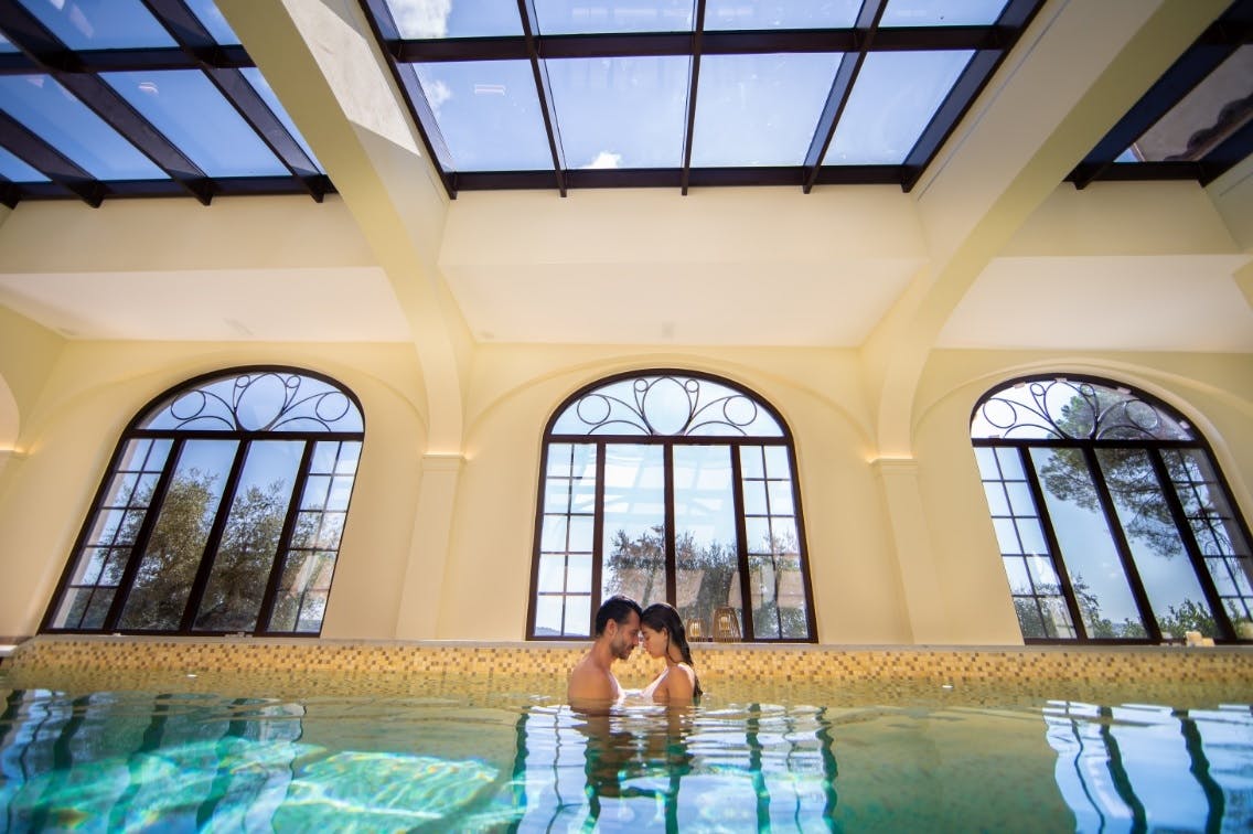 Romantic Getaway preview