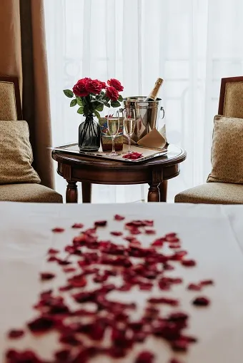 Romantic Package preview