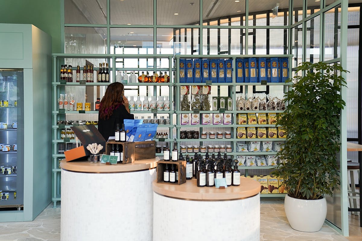 Splendour Fields - The Deli preview